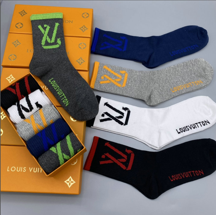 Louis Vuitton Logo Socks Set - Premium Cotton Ankle Socks for Men and Women
