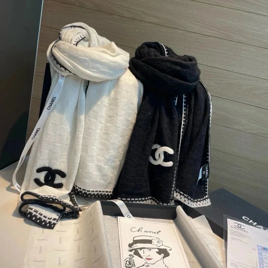 Chanel Classic CC Logo Cashmere Scarf in Black and White