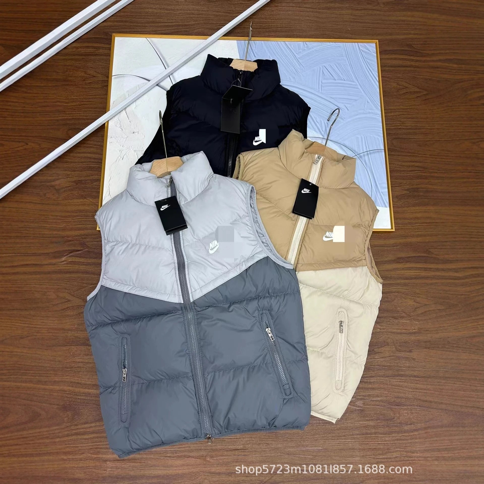 Nike Men's Puffer Vest Lightweight Warm Winter Jacket