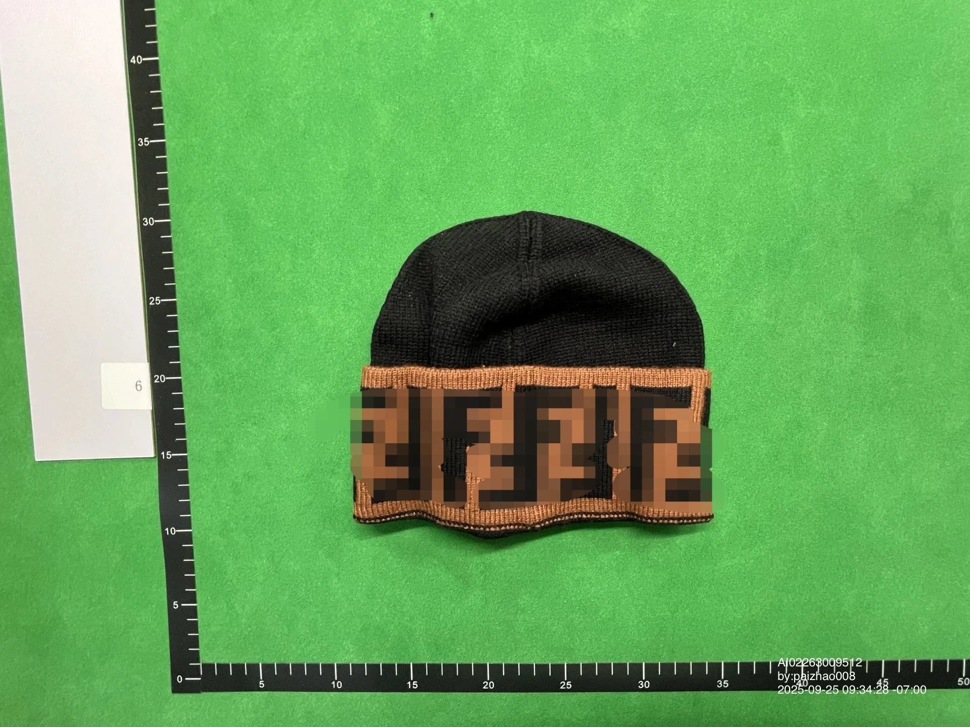 FENDI Black Knit Beanie with Logo Band