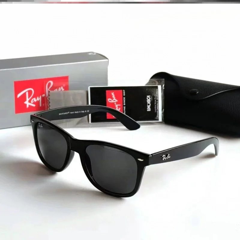 Ray-Ban Wayfarer Classic Black Sunglasses