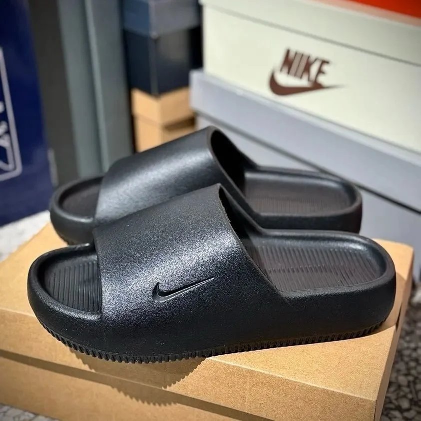 Nike Men's Black Slide Sandals Comfortable Summer Footwear