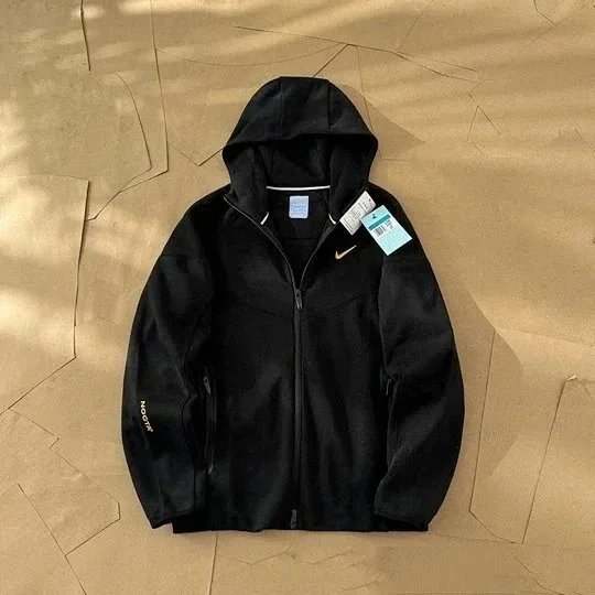Nike Black Hooded Zip-Up Jacket for Men