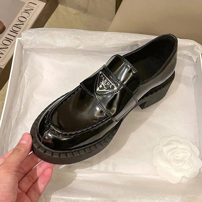 Black Patent Leather Loafers with Thick Sole and Logo Patch